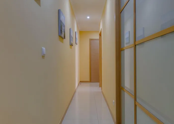 アパート The Village - 6 Com Ac, Garagem E Piscina, A Poucos Min Da Gale *