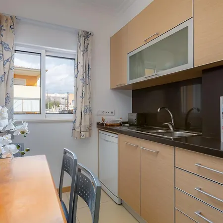 The Village - 6 Com Ac, Garagem E Piscina, A Poucos Min Da Gale 公寓