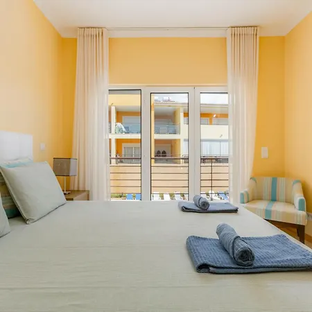 公寓 The Village - 6 Com Ac, Garagem E Piscina, A Poucos Min Da Gale